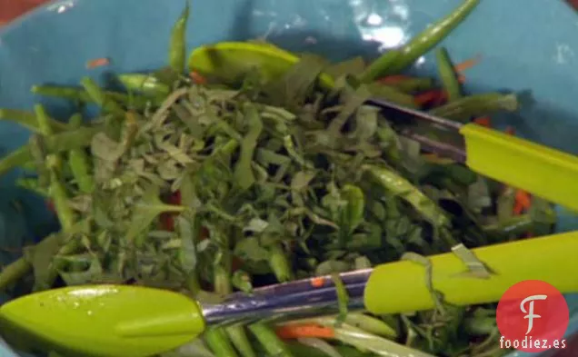 Ensalada de Verduras Tierna Agridulce a Limón