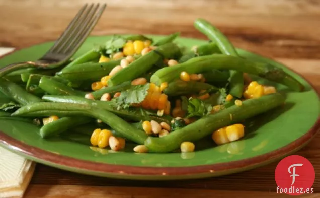 Judías Verdes Con Cilantro Y Piñones