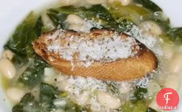 Sopa Cremosa de Frijoles Blancos Italianos