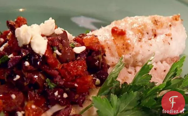 Bagre a la Parrilla con Salsa de Tomate de Oliva