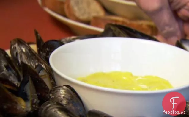 Mejillones con Mayonesa de Azafrán