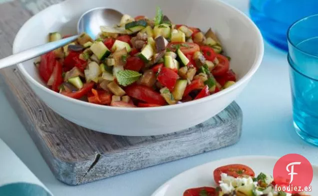 Ensalada de Verduras a la Parrilla con Queso Feta y Menta