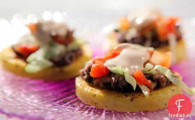 Sopes de Frijoles Negros