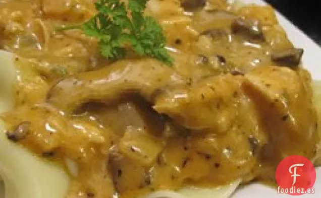 Salsa Cremosa Fácil de Champiñones de Pollo