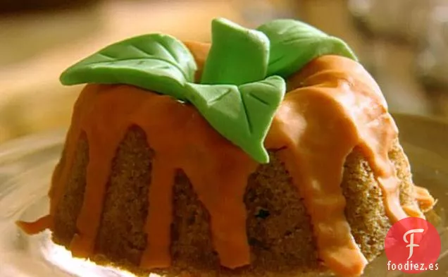 Mini Pasteles de Especias de Calabaza con Glaseado de Naranja