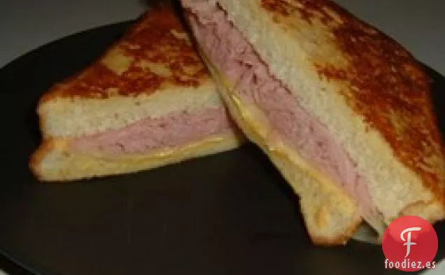 Sándwich de Queso A la Parrilla Glorificado de Tía Bev