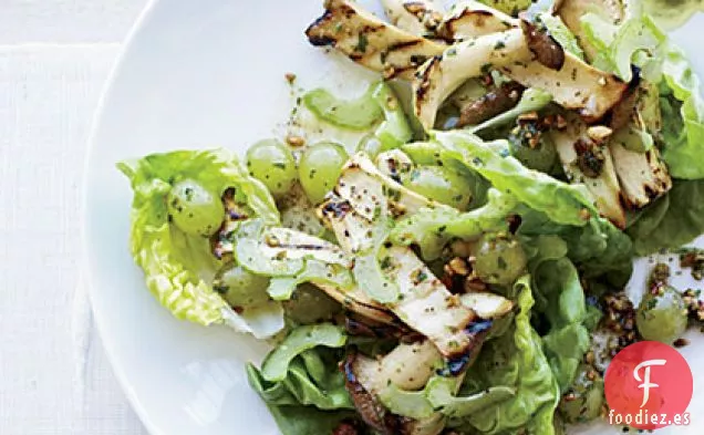 Ensalada de Apio, Uva a la Parrilla y Champiñones