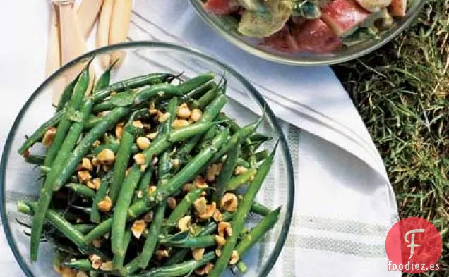 Ensalada de Frijoles Verdes, Avellanas y Menta con Aderezo de Limón