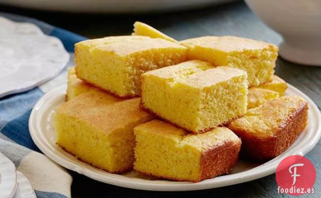 Pan de Maíz Húmedo y Fácil