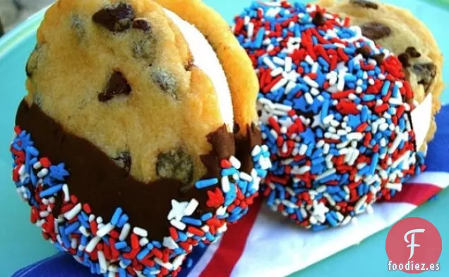 Sándwiches de Helado bañados en chocolate