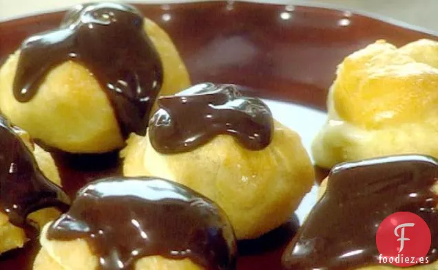 Mini Eclairs de Chocolate
