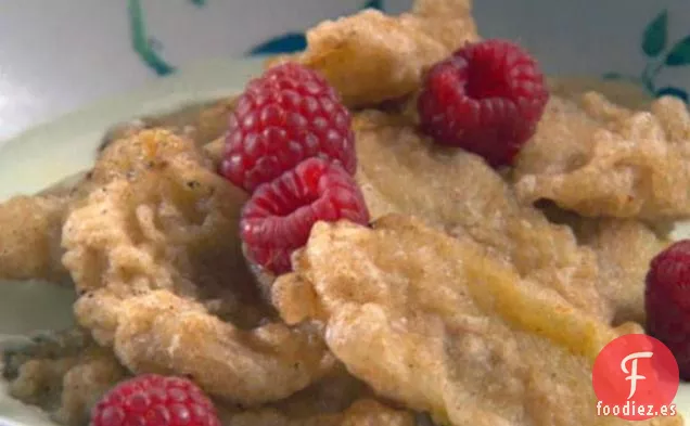 Plátanos Tempura con Salsa de Coco y Té Verde