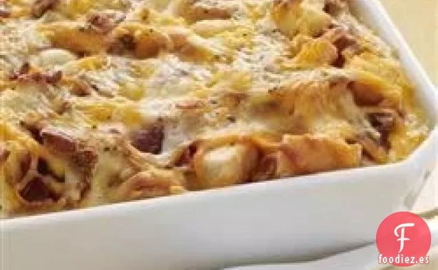 Cazuela de Almuerzo con Huevos y Tocino con Queso