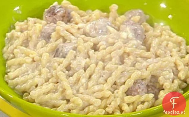 Albóndigas de Ternera y Salvia y Pasta con Salsa de Nuez y Gorgonzola