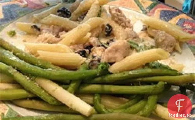 Pasta de Espárragos de Pollo con Salsa de Crema