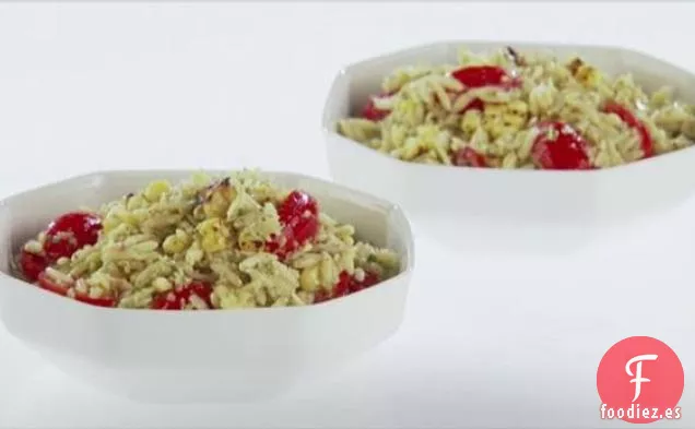 Orzo con Pesto de Alcachofa y Maíz a la Parrilla