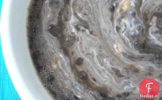 Sopa De Lentejas Negras Y Frijoles Negros