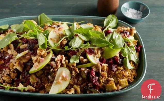 Ensalada de Quinua, Berenjena Asada y Manzana con Vinagreta de Comino