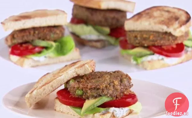 Hamburguesas de Lentejas con Mayonesa de Limón y Albahaca