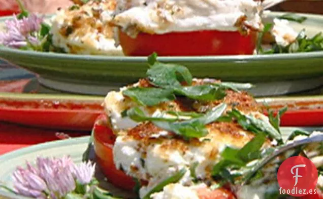 Bistec de Tomate con Queso de Cabra al Horno y Ensalada de Hierbas