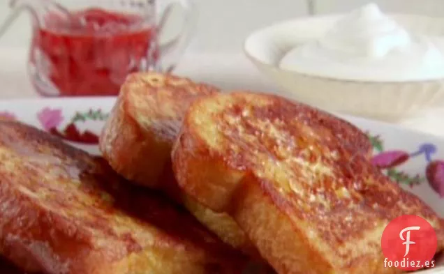 Tostadas Francesas con Fresas y Crema