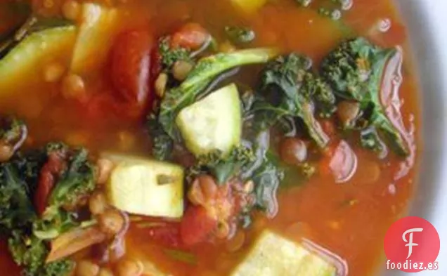 Sopa Vegetariana de Tomate y Romero