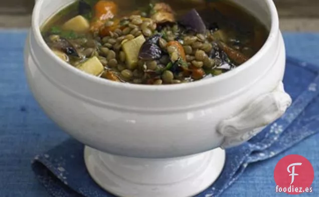 Sopa de Verduras de Raíz Asadas y Lentejas Verdes