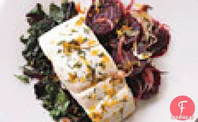 Fletán con Remolacha Asada, Hojas de Remolacha y Gremolata de Naranja Eneldo