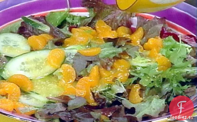 Ensalada Mixta de Verduras de Bebé con Mandarinas