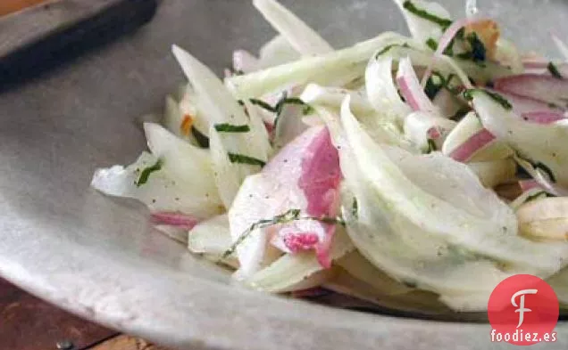 Ensalada de Hinojo Afeitado con Almendras y Menta