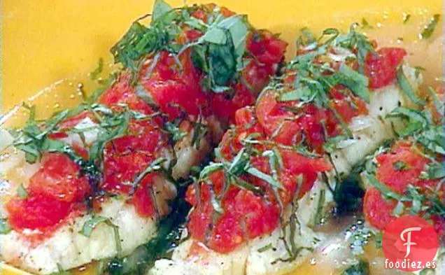 Fletán escalfado con Tomate y Albahaca