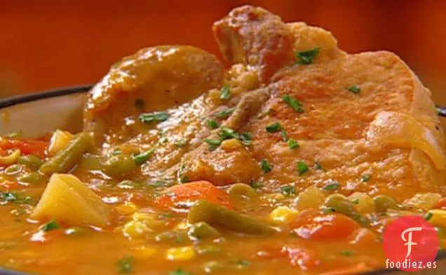 Sopa de Verduras con Chuleta de Cerdo Frita de la Abuela Neely
