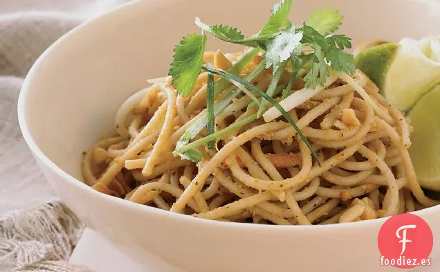Fideos de Cacahuete al Curry Rojo