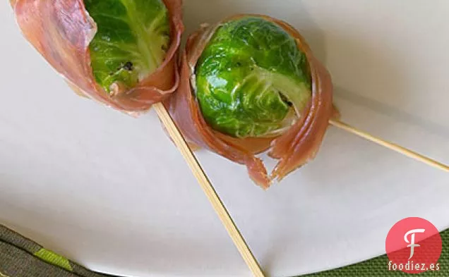 Brochetas de Coles de Bruselas y Jamón