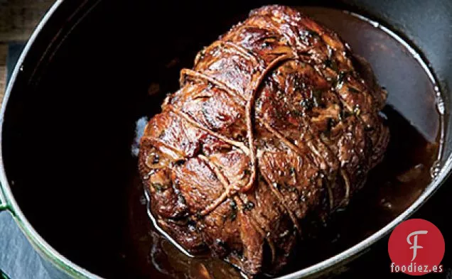 Paletilla de Ternera Estofada con Verduras de Primavera