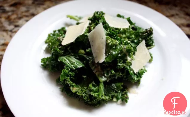 Cena de esta noche: Ensalada César de Col Rizada con Anchoas