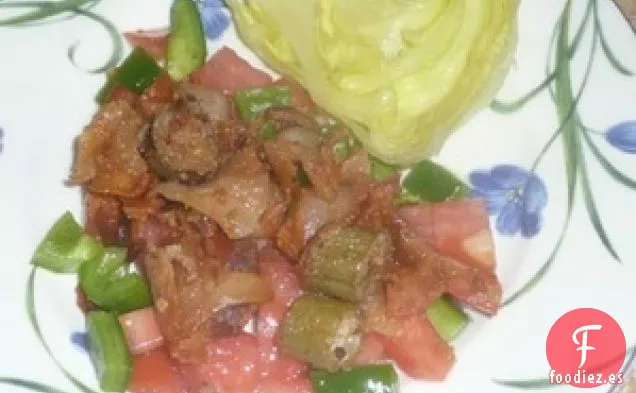 Ensalada de Tocino, Tomate y Okra Frita