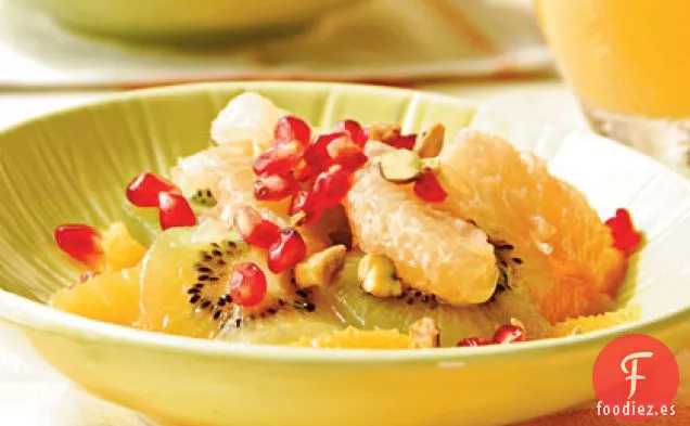 Ensalada de Cítricos y Kiwis con Semillas de Granada y Pistachos
