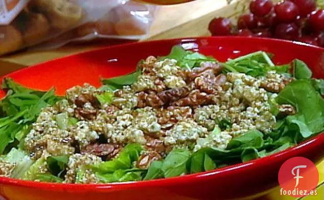 Ensalada de Rúcula y Romana con Nueces y Vinagreta de Queso Azul