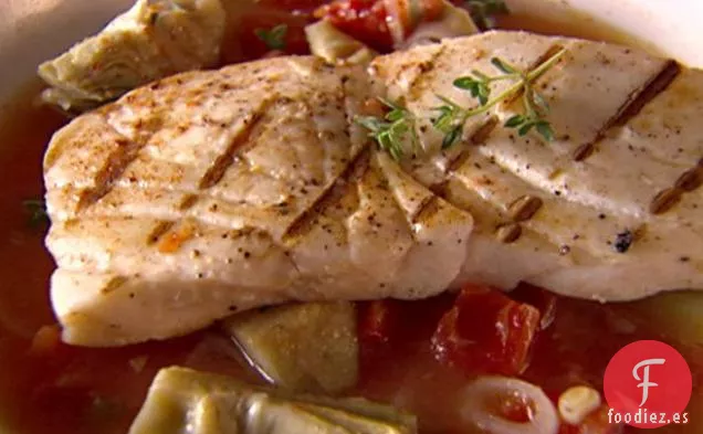 Fletán en Caldo de Alcachofa y Tomate