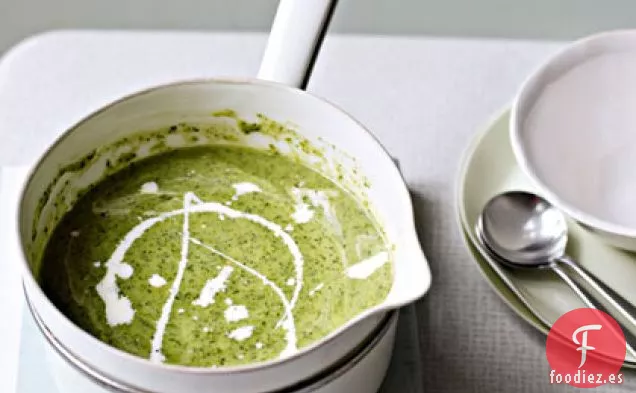 Sopa de Berros con Almendras Tostadas