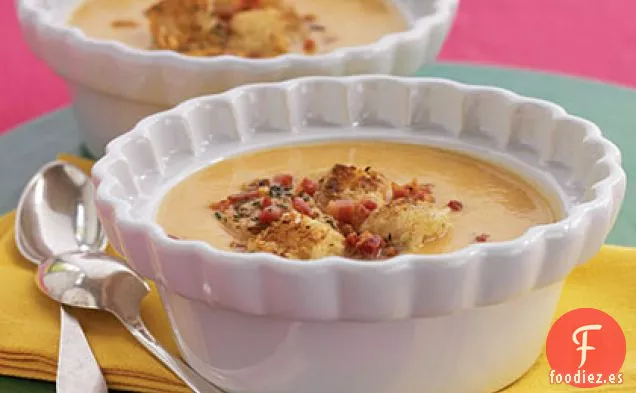 Sopa de Boniato con Panqueques de Romero y Panceta