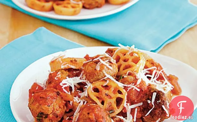 Mini Albóndigas de Pavo con Pasta con Rueda de Carro