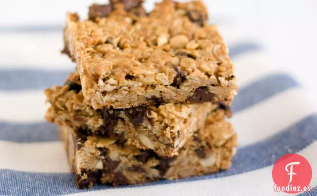 Barras de Granola con Chispas de Chocolate y Mantequilla de Maní