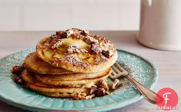 Tortitas de Plátano y Nueces con Mantequilla de Arce