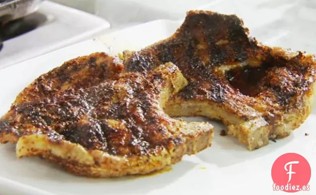 Chuletas de Cerdo a la Parrilla con Salsa de Melocotón