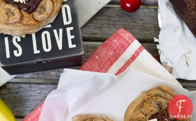 Pizzas de Plátano con Mantequilla de Maní y Chocolate