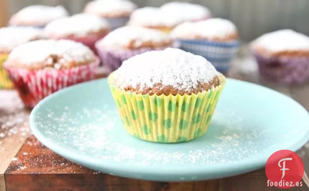Muffins de Buñuelos de Plátano Rellenos de Mantequilla de Maní y Gelatina