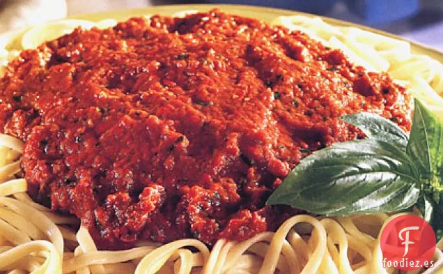 Linguini con Salsa de Pimiento Rojo