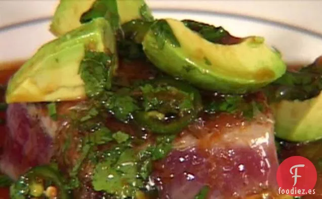 Atún a la sartén con Aguacate, Soja, Jengibre y Lima